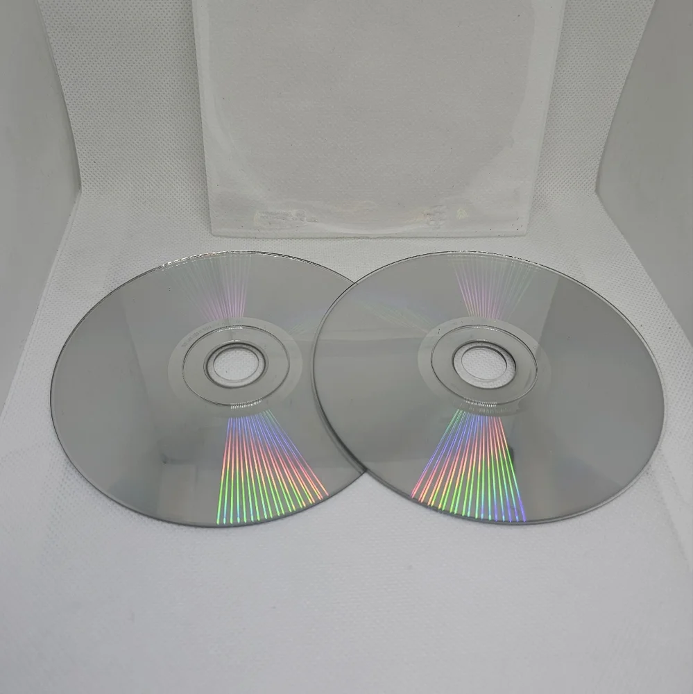 Soldiers Heroes Of World War 2 II 2004 Two Discs Set for Windows XP - Discs Only